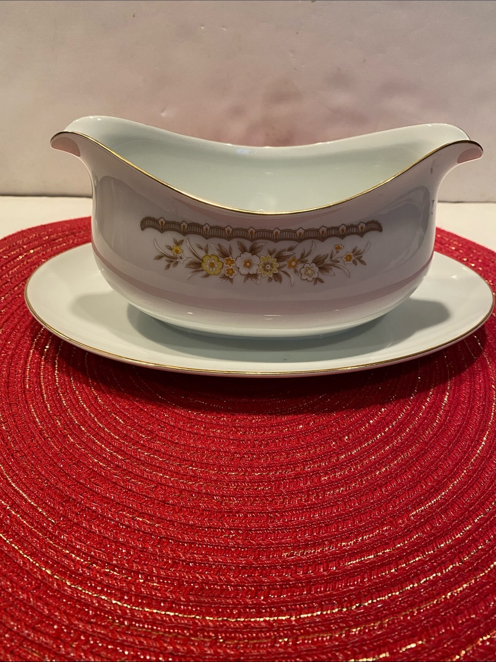 Vintage Ekco International Gravy Boat